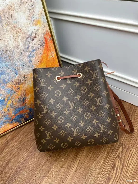 VUITTON LOUIS NÉONOÉ 0630